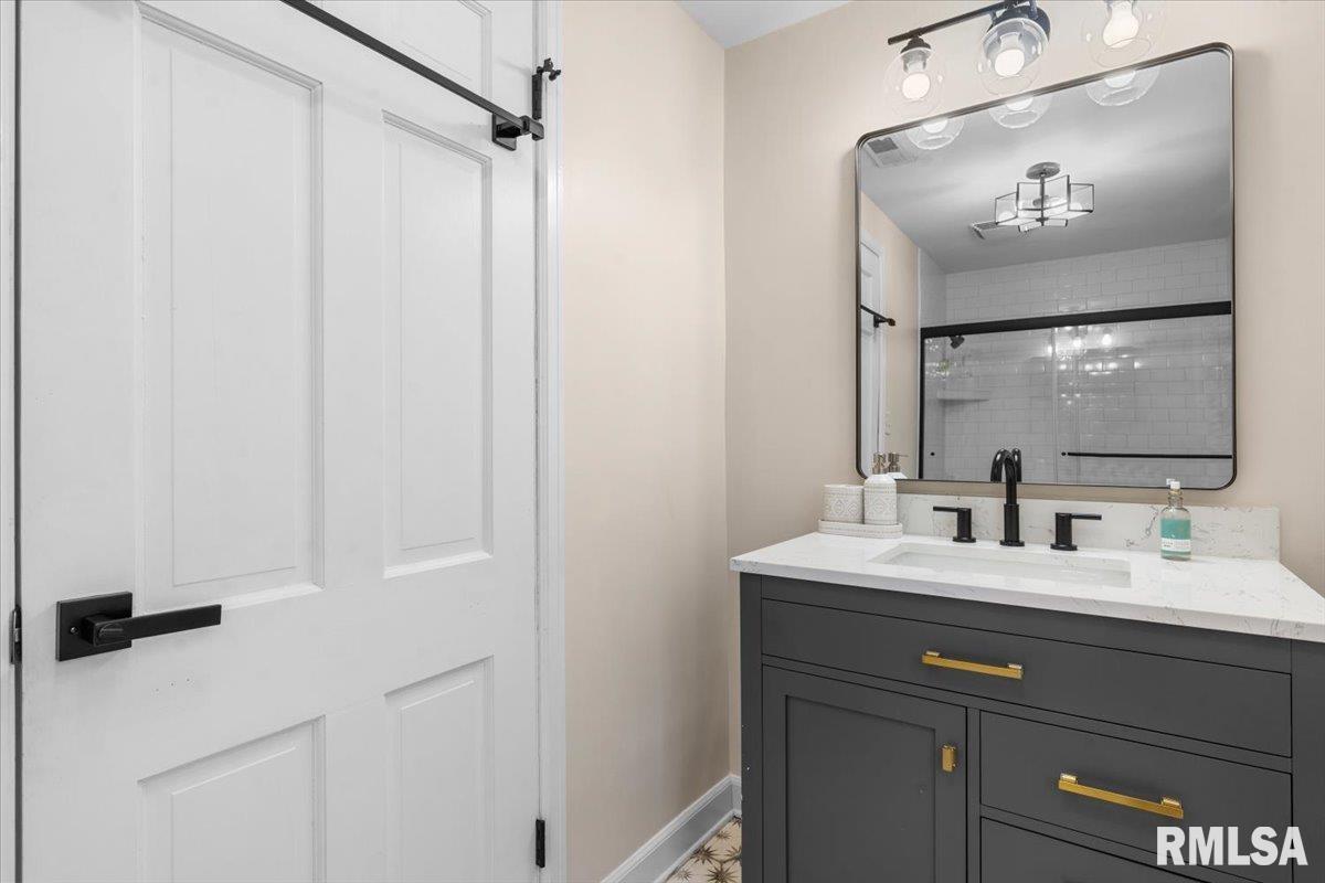 1709 Outer Park Drive Springfield, IL 62704 - Photo 35 of 66
