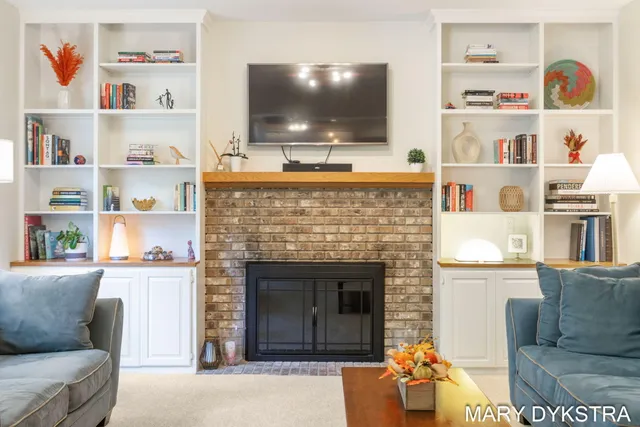 $729,000 | 145 Bay Meadows Drive, Holland, MI 49424