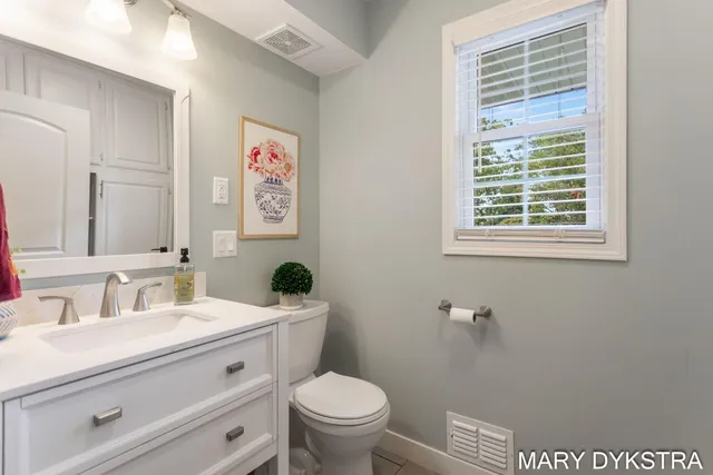 $729,000 | 145 Bay Meadows Drive, Holland, MI 49424