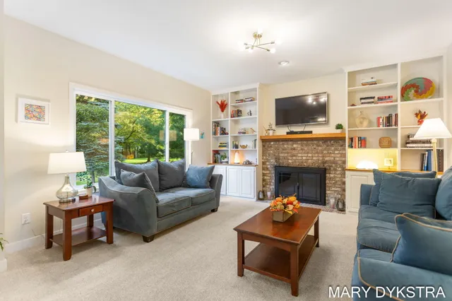 $729,000 | 145 Bay Meadows Drive, Holland, MI 49424