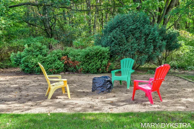 $729,000 | 145 Bay Meadows Drive, Holland, MI 49424