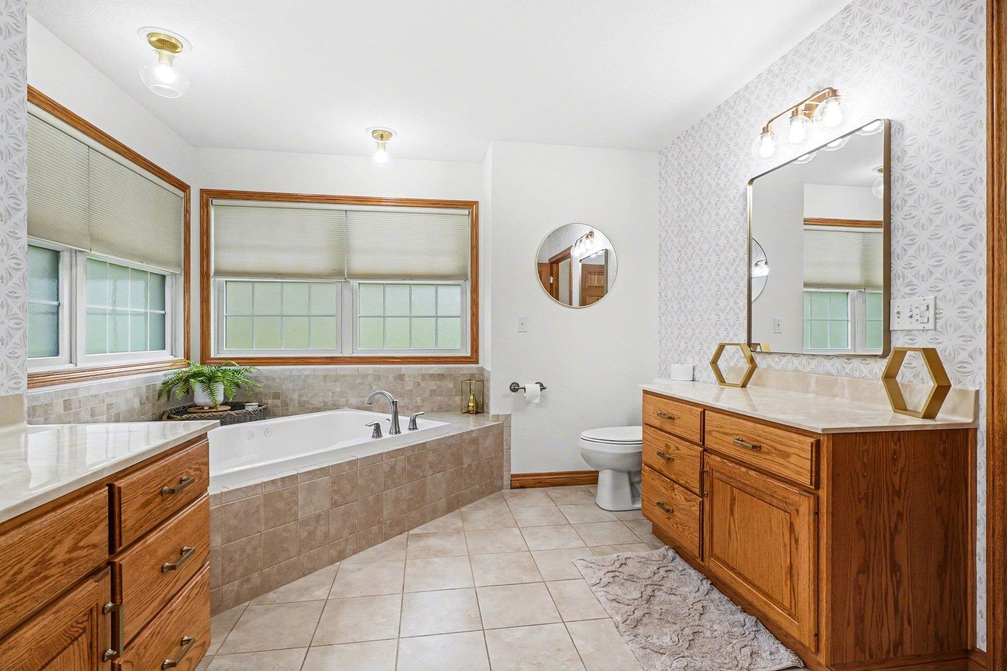 5605 North Shore Road Pinconning, MI 48650 - Photo 29 of 37