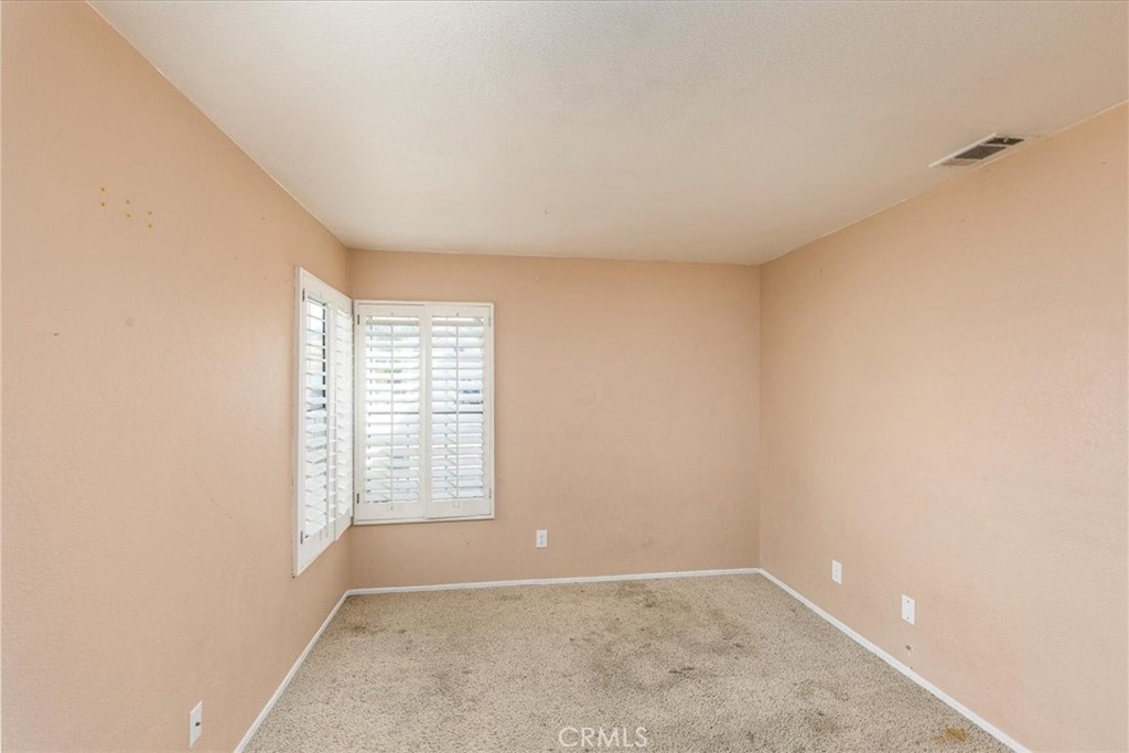 43115 Corte Landeros Temecula, CA 92592 - Photo 17 of 42 an empty room with windows