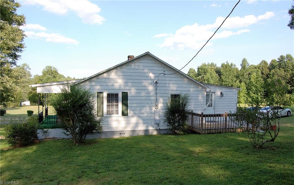 1395 Smothers Road Madison, NC 27025 - Photo 7 of 25 Side view of the home.