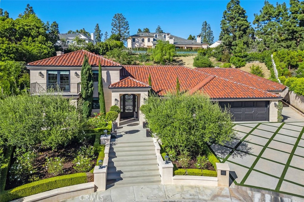 4 Inverness Lane Newport Beach, CA 92660 - Photo 4 of 56