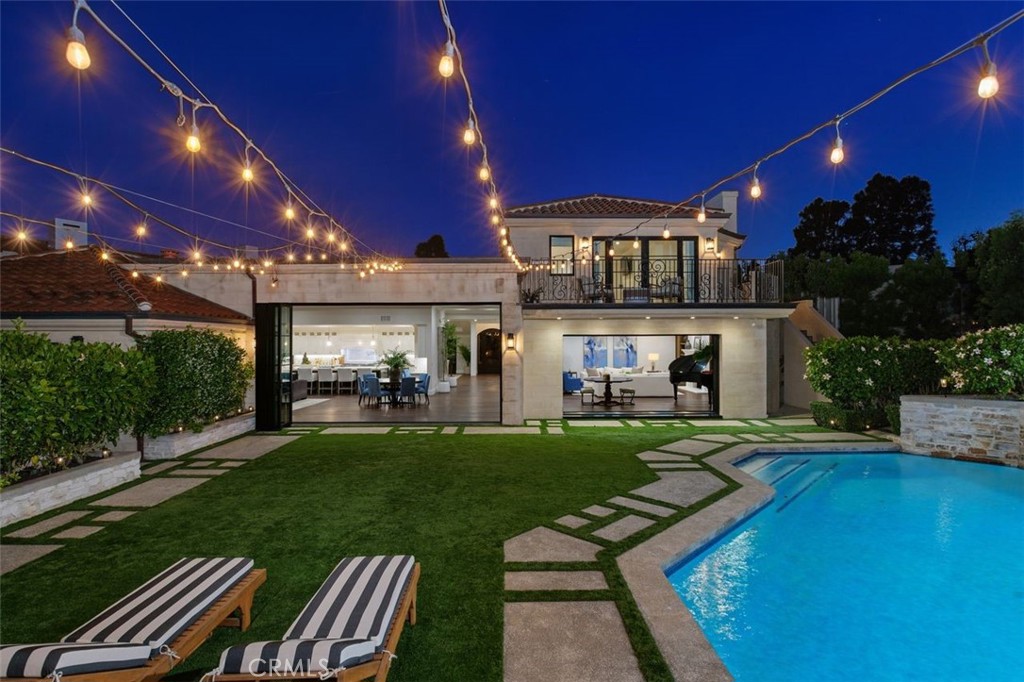 4 Inverness Lane Newport Beach, CA 92660 - Photo 53 of 56 a view of yard with patio