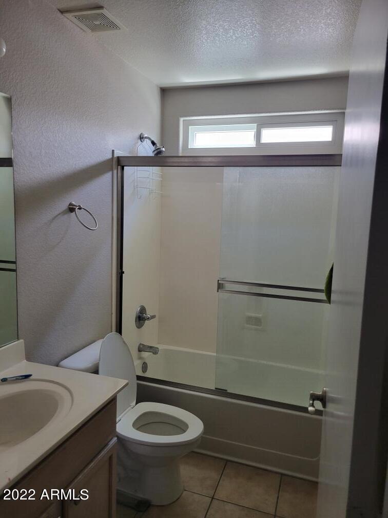 12732 Desert Flower Road Avondale, AZ 85392 - Photo 6 of 12 20220626_101021