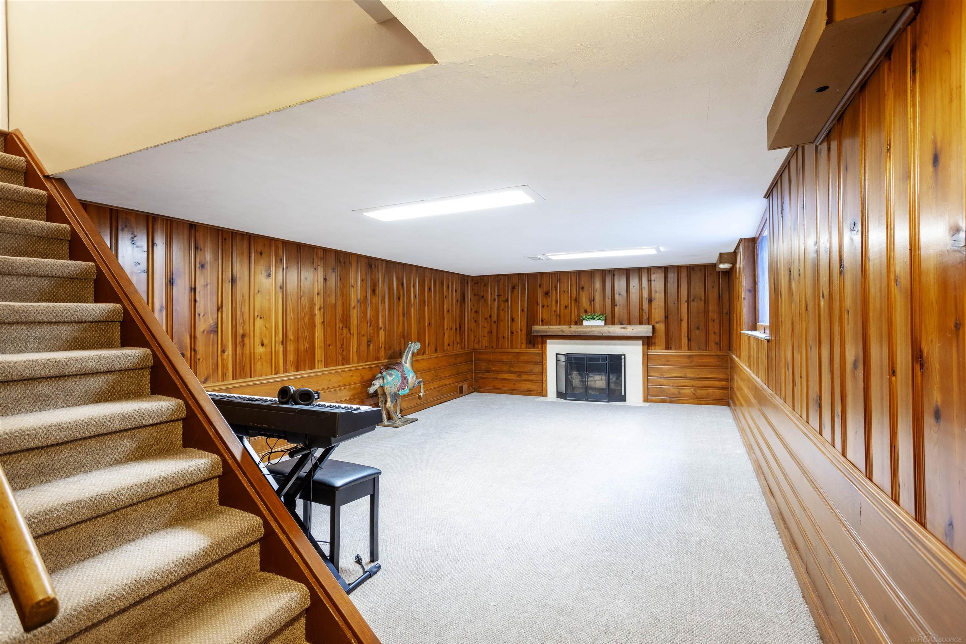 70 Hampton Road Grosse Pointe Shores, MI 48236 - Photo 35 of 56