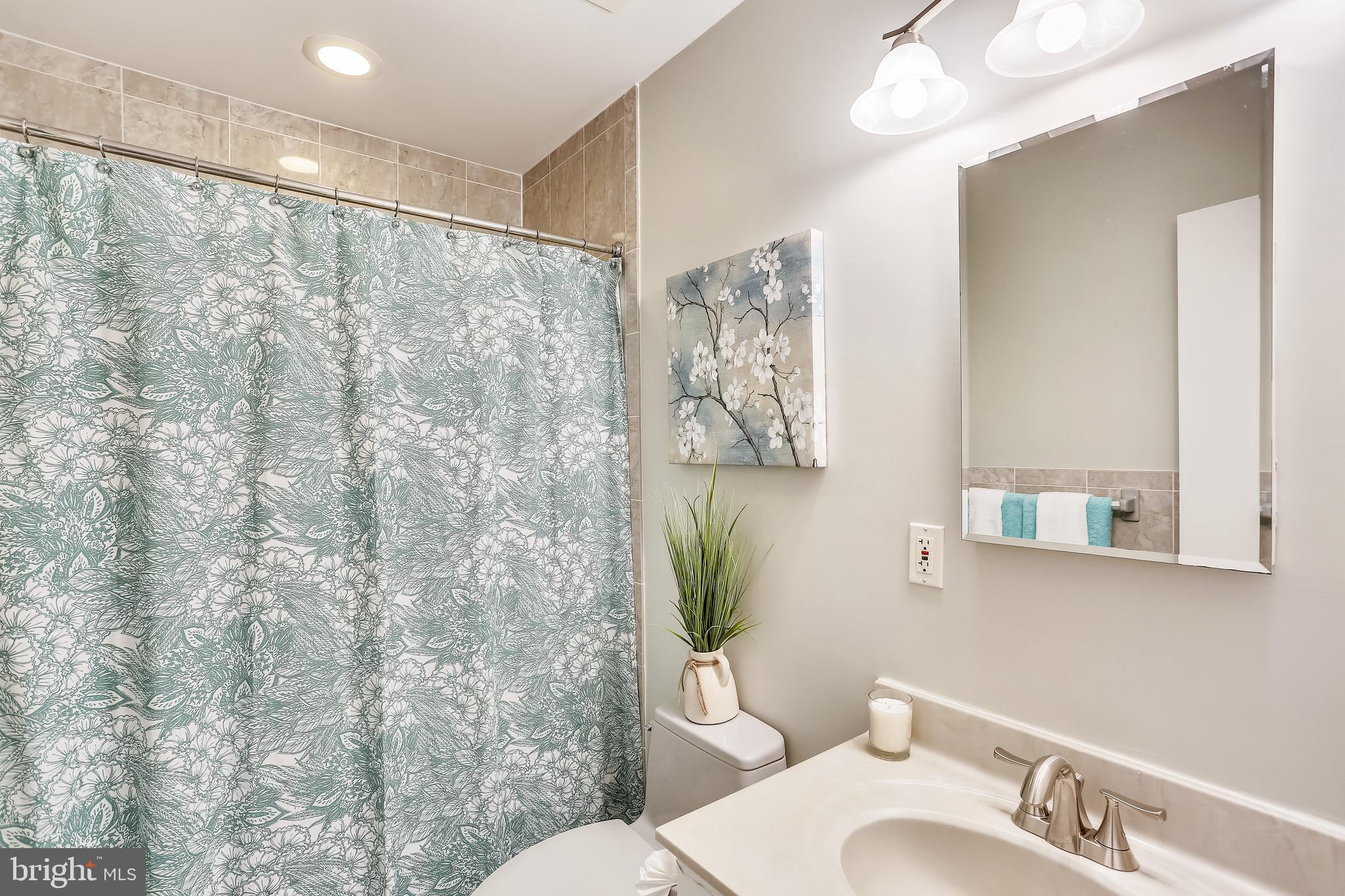 1960 Dundee Road Rockville, MD 20850 - Photo 18 of 29