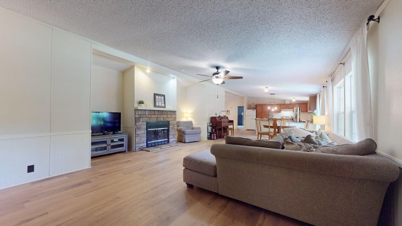 4805 Love Branch Road Hampshire, TN 38461 - Photo 3 of 31