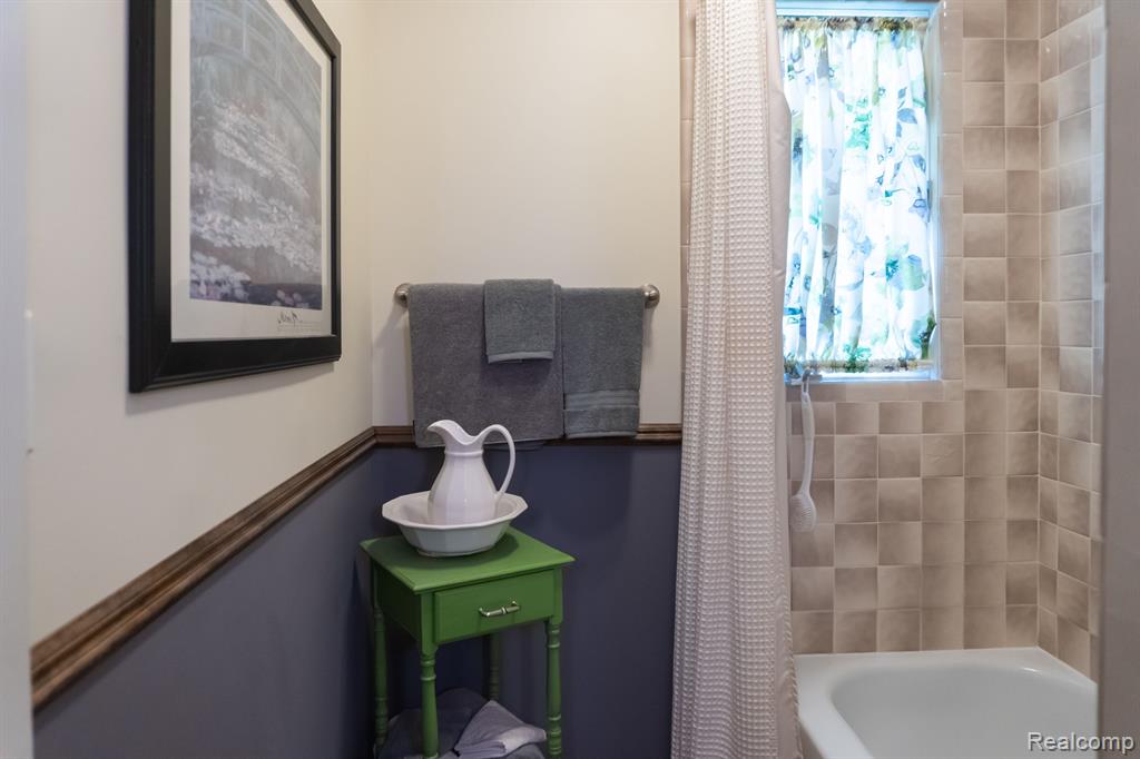 20541 Barton Road Pinckney, MI 48169 - Photo 19 of 47