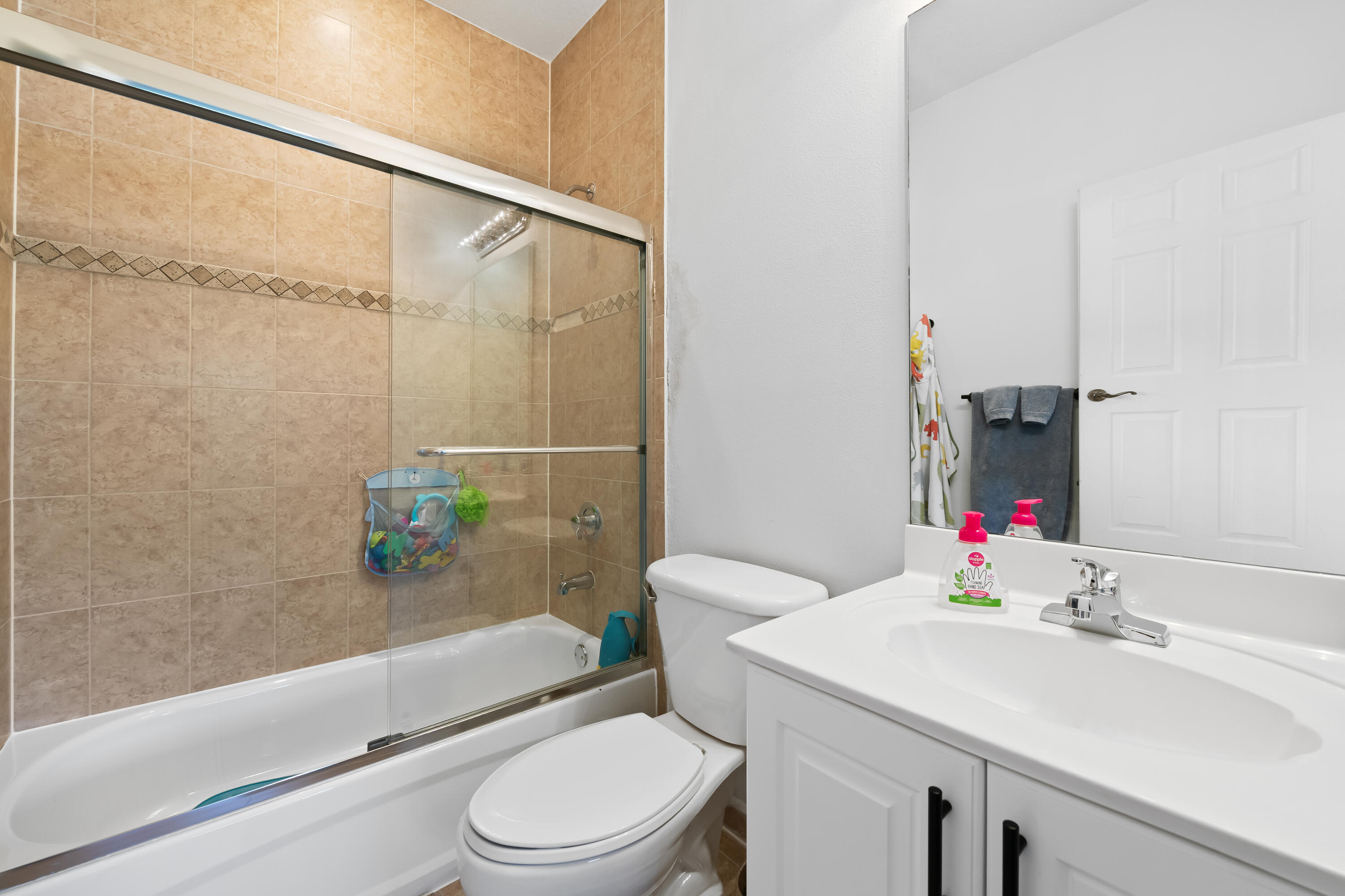 2760 Southwest 156th Place Miami, FL 33185 - Photo 12 of 55 DSC_9525