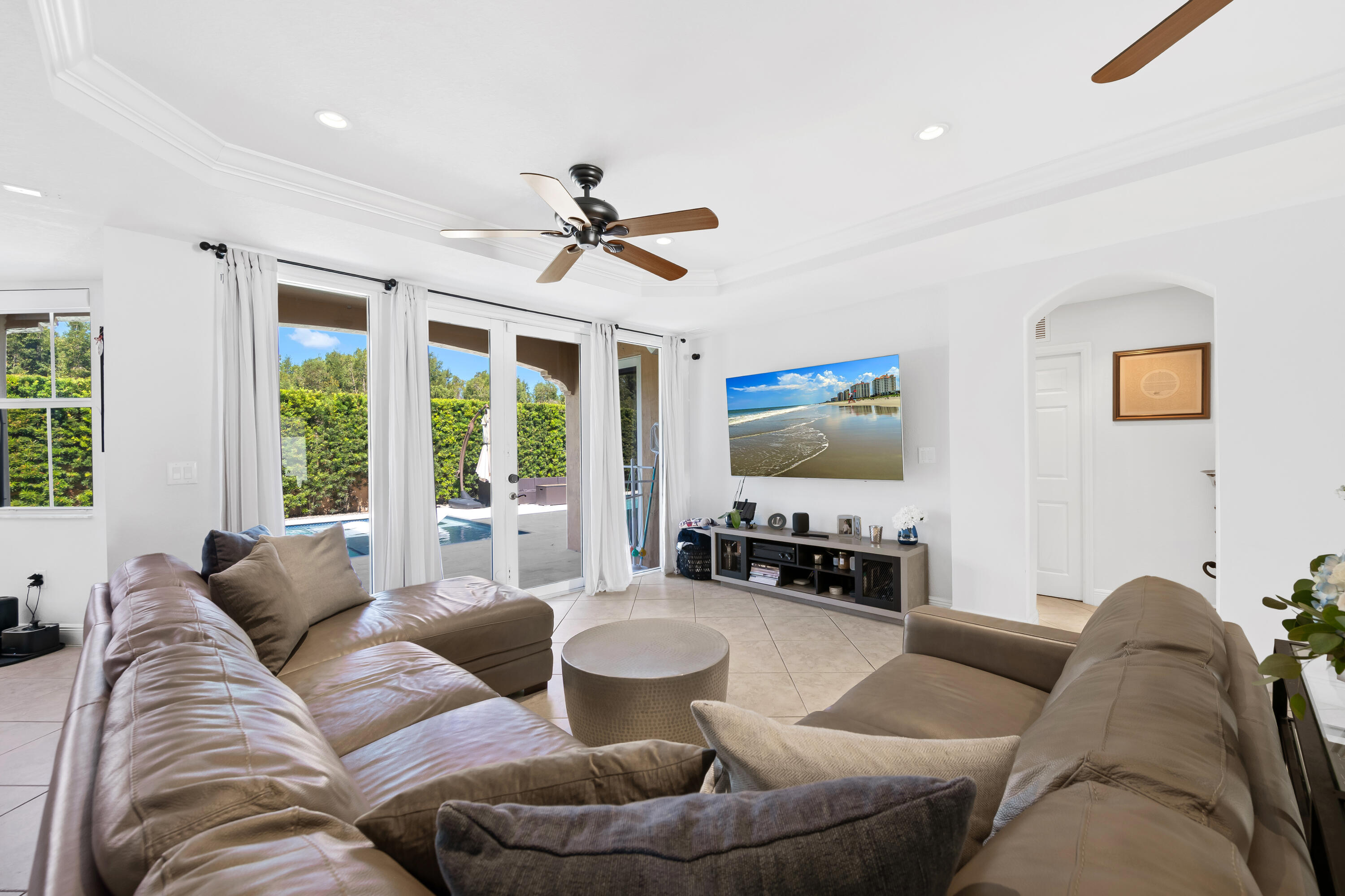 2760 Southwest 156th Place Miami, FL 33185 - Photo 35 of 55 DSC_9615