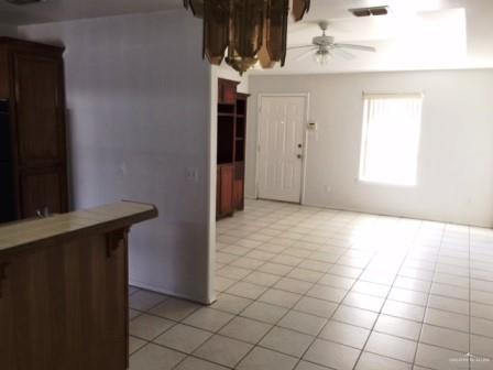 2004 Angus Street Mission, TX 78572 - Photo 4 of 11