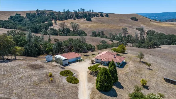 $1,049,000 | 7491 Old Adobe Way, Templeton, CA 93465