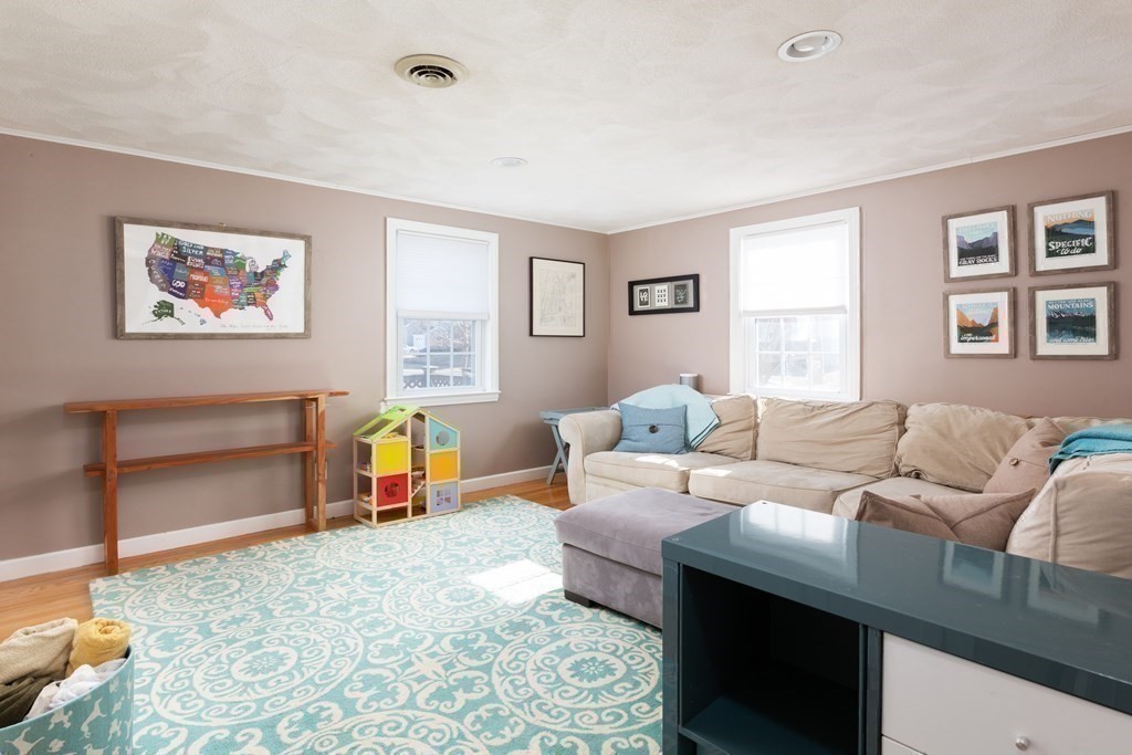 46 Gerald Road Milton, MA 02186 - Photo 17 of 30 Gallery Image 17