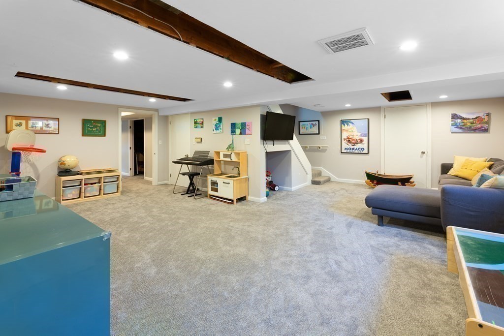 46 Gerald Road Milton, MA 02186 - Photo 23 of 30 Gallery Image 23