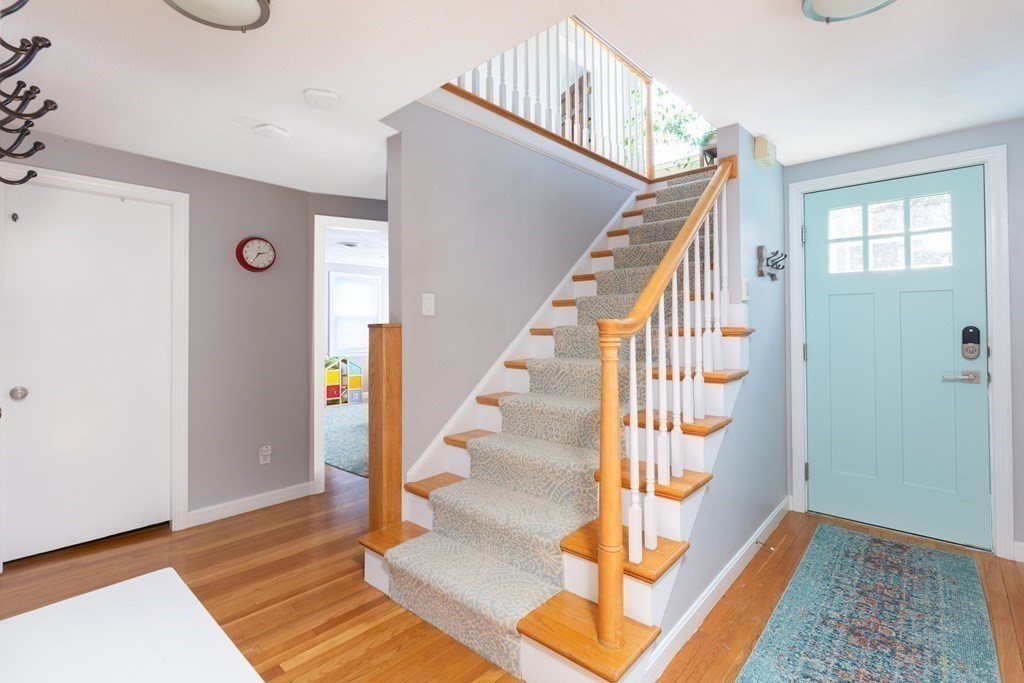 46 Gerald Road Milton, MA 02186 - Photo 4 of 30 Gallery Image 4