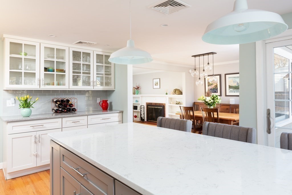 46 Gerald Road Milton, MA 02186 - Photo 6 of 30 Gallery Image 6