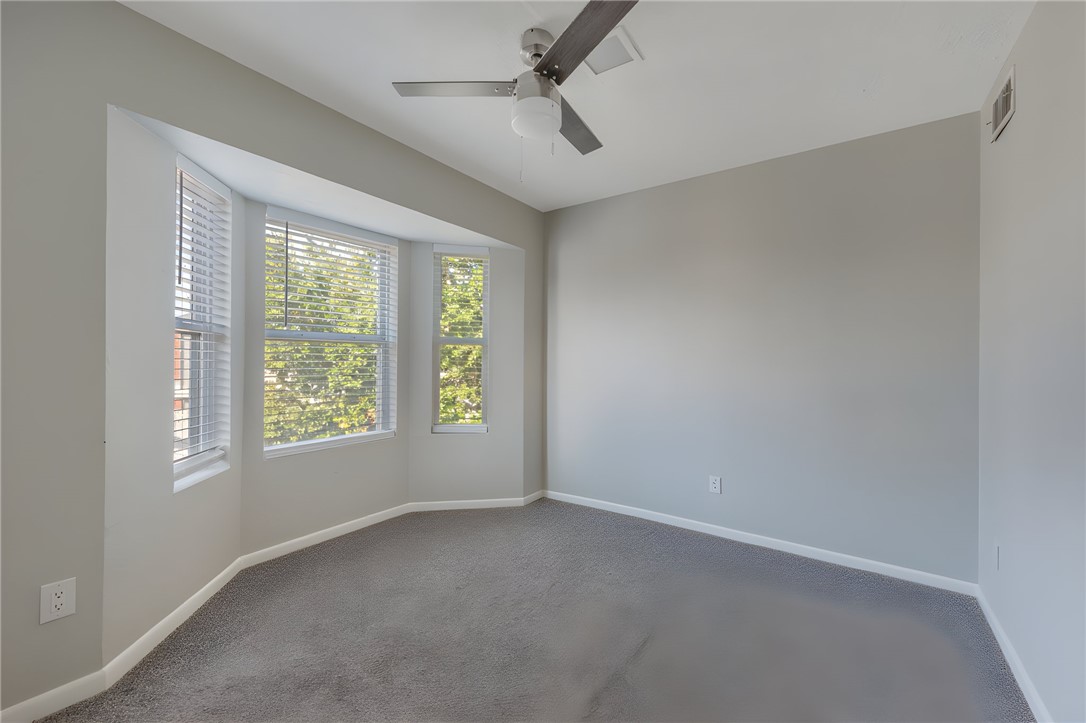 4441 Old College Road, Unit 7202 Bryan, TX 77801 - Photo 9 of 12 Bedroom 2