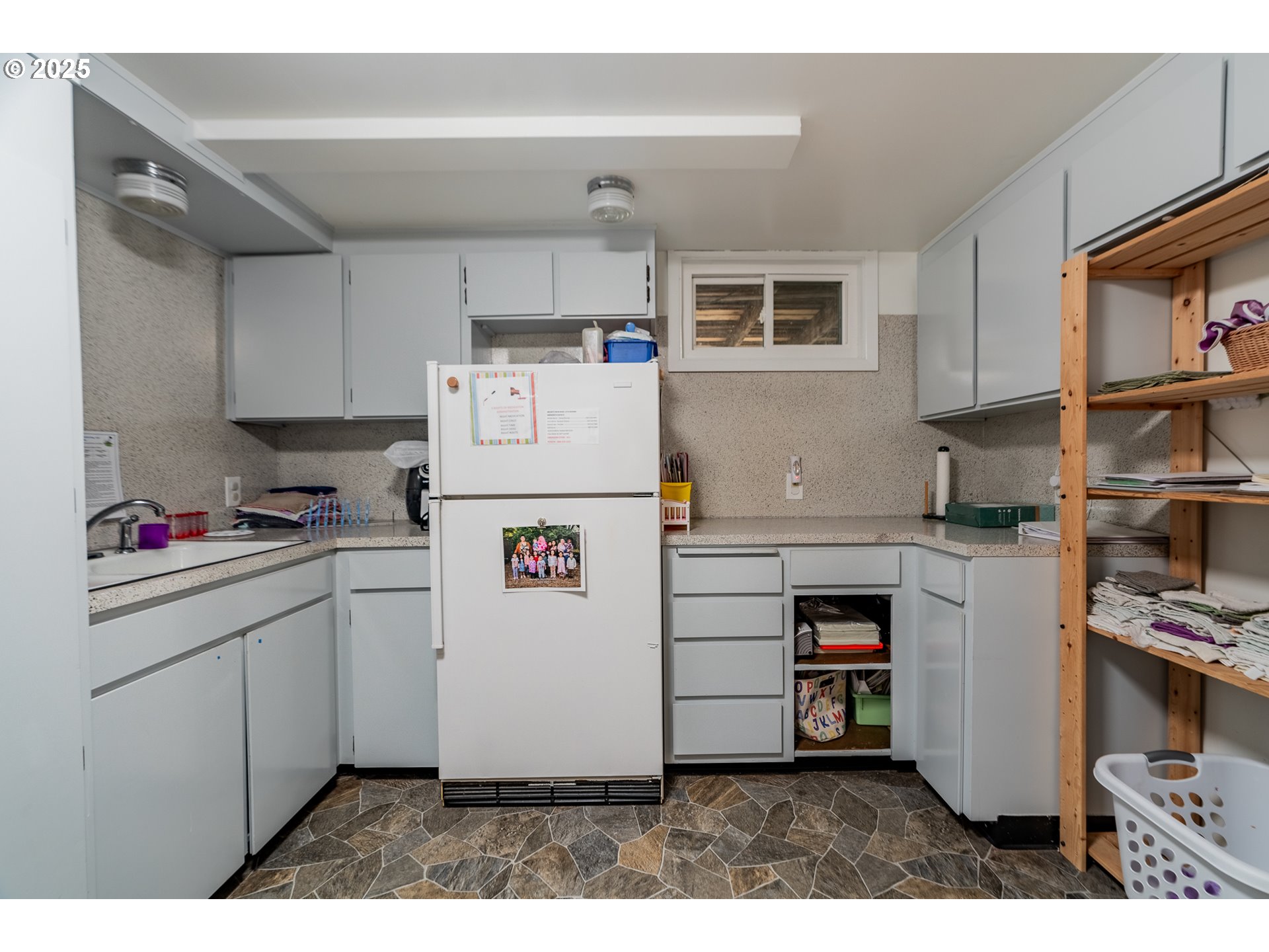 14124 Southeast Mill Street Portland, OR 97233 - Photo 23 of 48