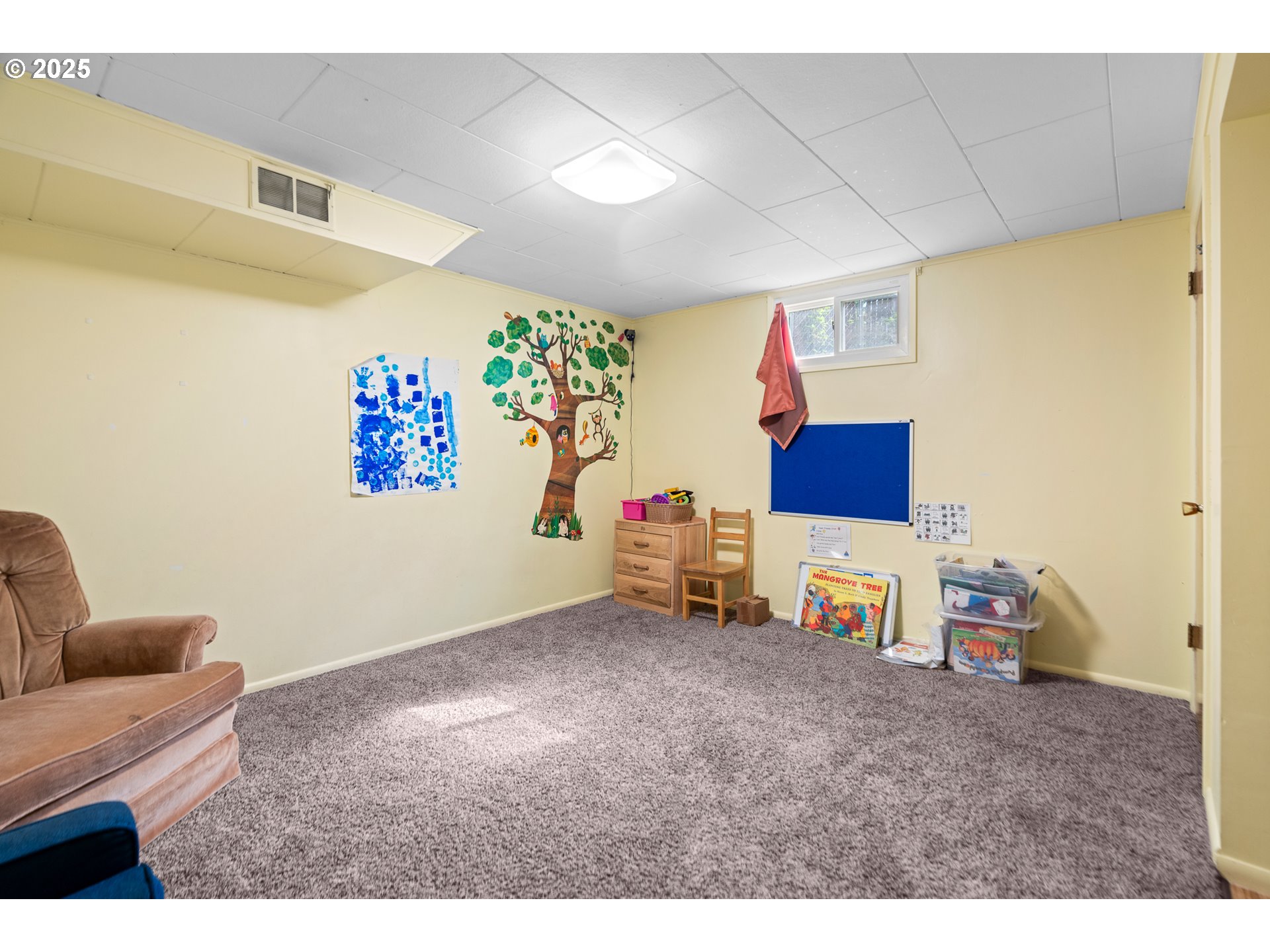 14124 Southeast Mill Street Portland, OR 97233 - Photo 25 of 48