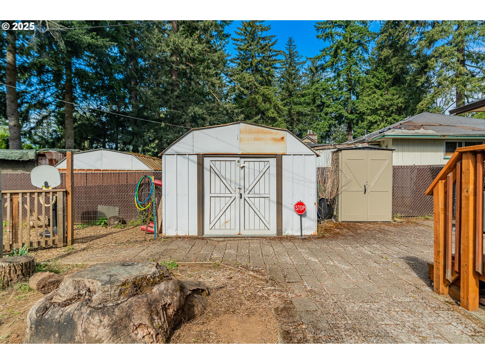 14124 Southeast Mill Street Portland, OR 97233 - Photo 31 of 48