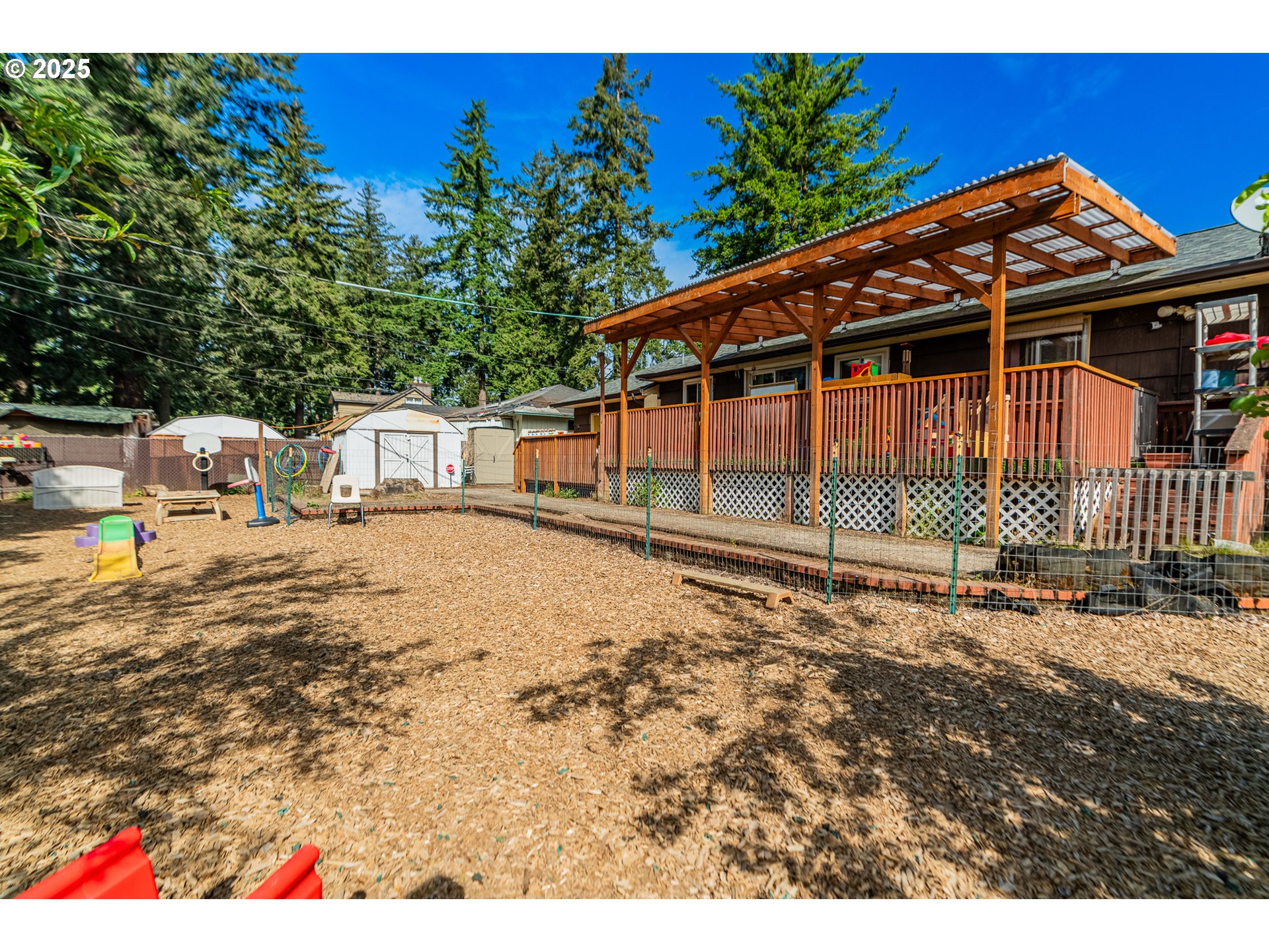14124 Southeast Mill Street Portland, OR 97233 - Photo 37 of 48