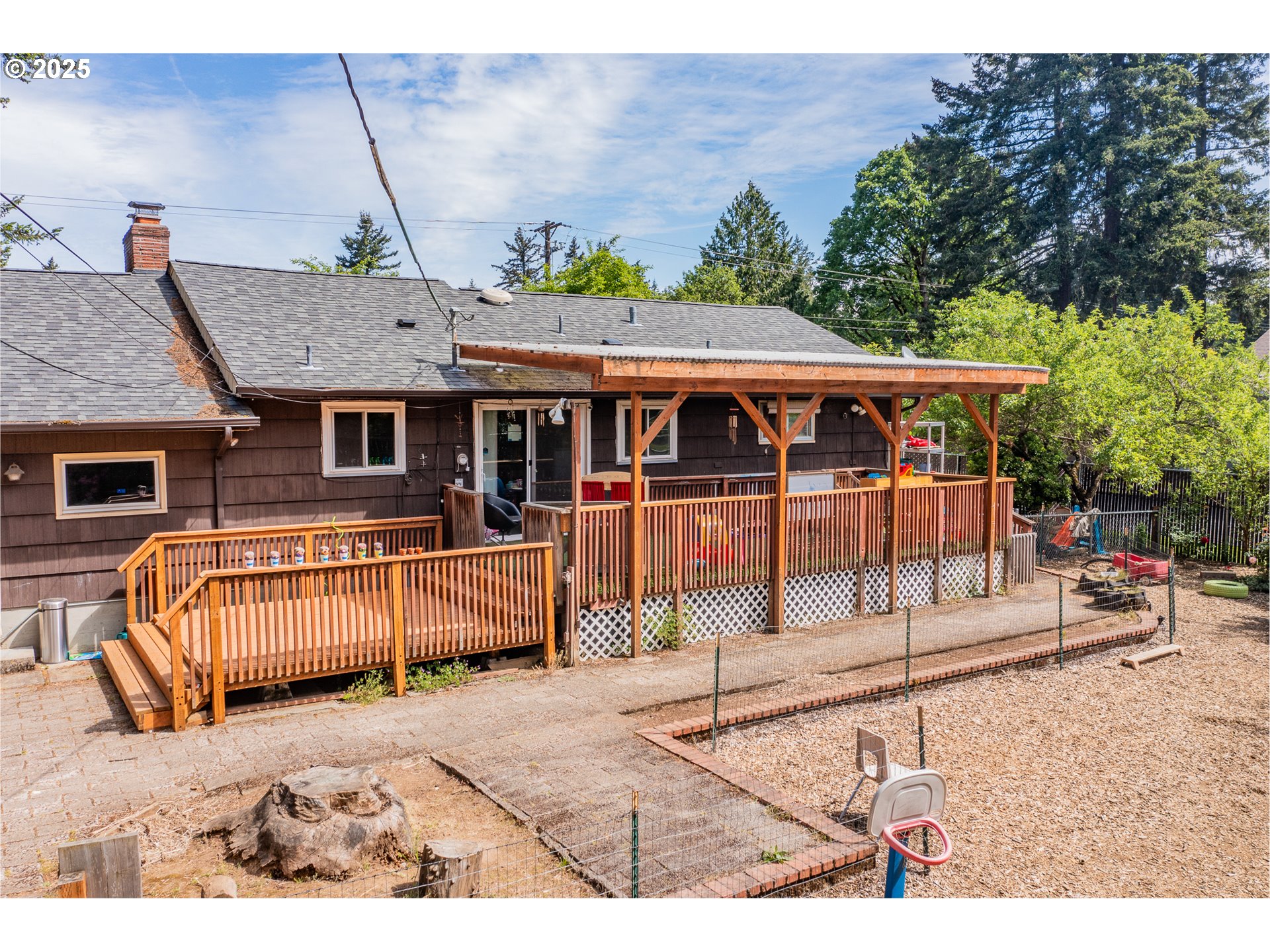 14124 Southeast Mill Street Portland, OR 97233 - Photo 39 of 48