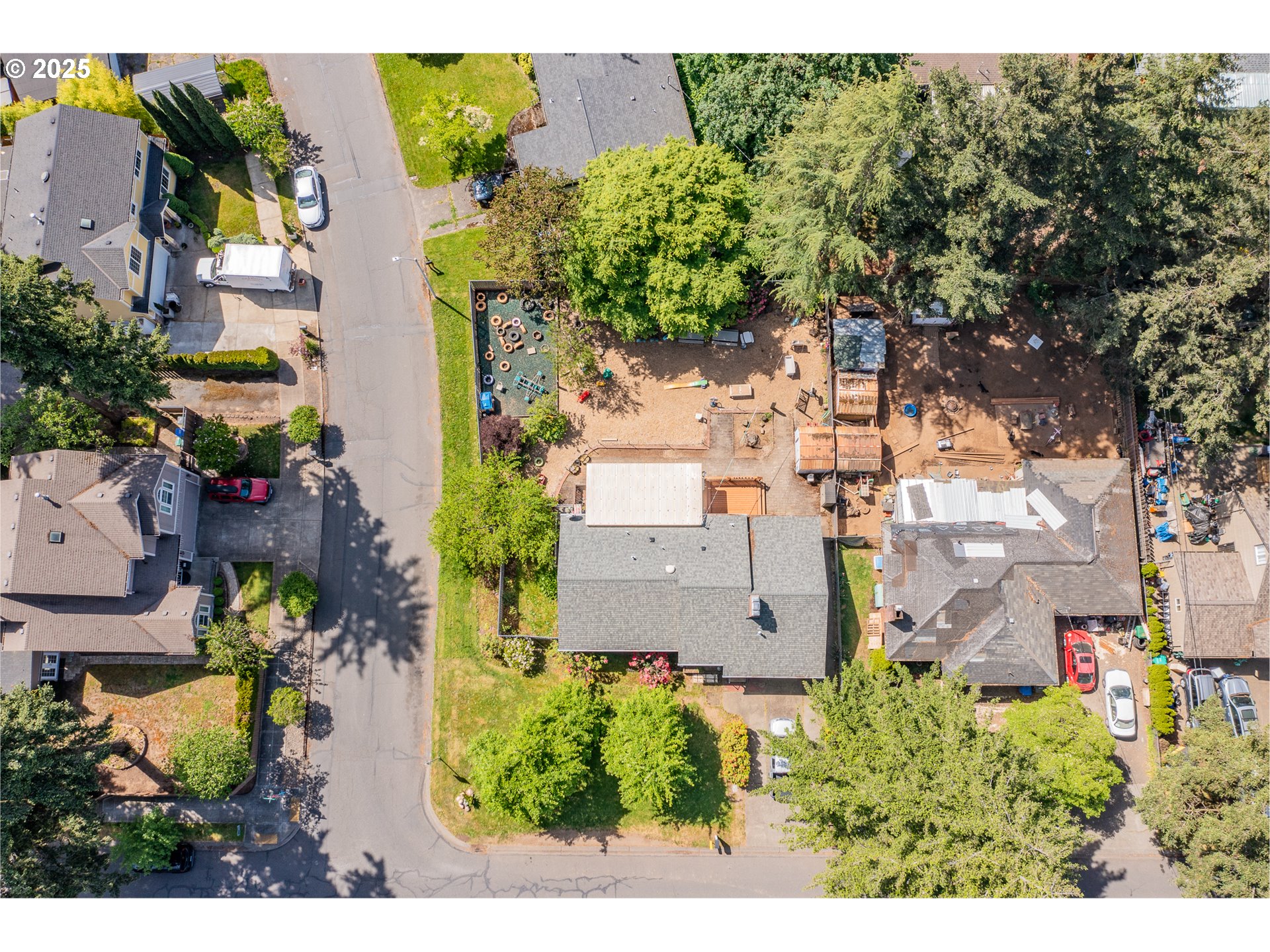14124 Southeast Mill Street Portland, OR 97233 - Photo 43 of 48