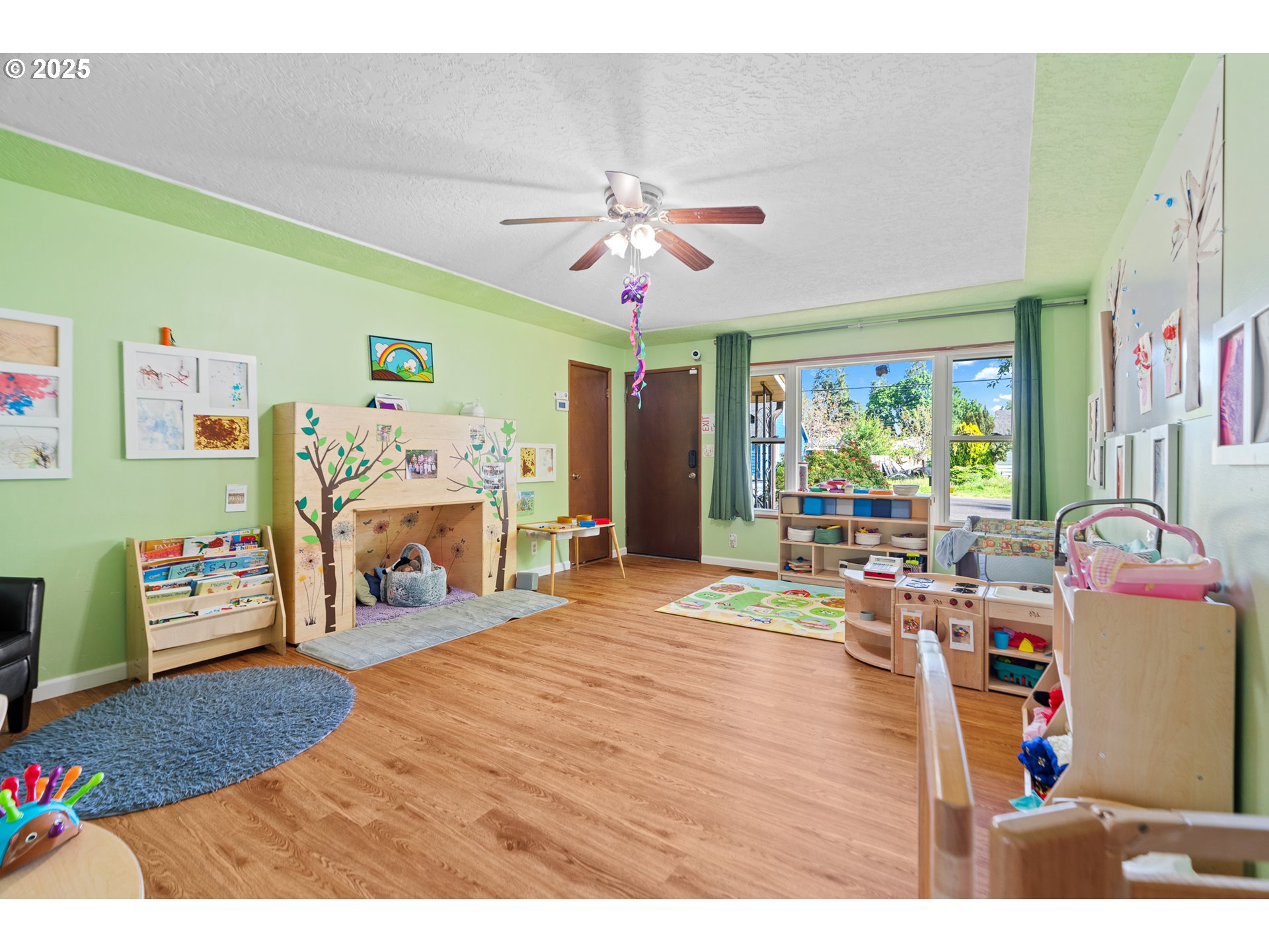 14124 Southeast Mill Street Portland, OR 97233 - Photo 6 of 48
