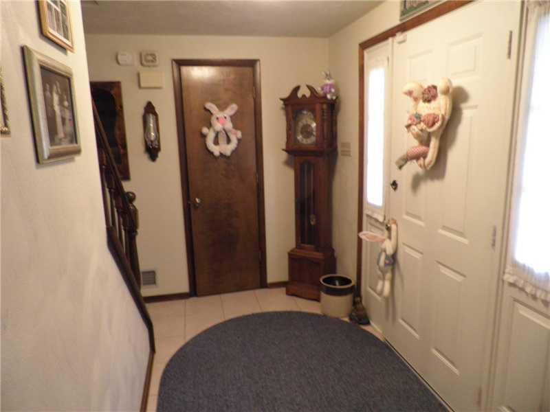 341 Crooks Road Apollo, PA 15613 - Photo 7 of 16 Entry/Foyer. ENTRY LEVEL WITH CERAMIC TILE AND LARGE ENOUGH FOR A GRANDFATHER CLOCK.