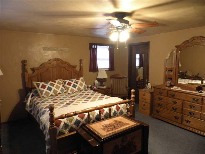 341 Crooks Road Apollo, PA 15613 - Photo 10 of 16 Master Bedroom. SPACIOUS MASTER BEDROOM WITH LARGE WALK-IN CLOSET.