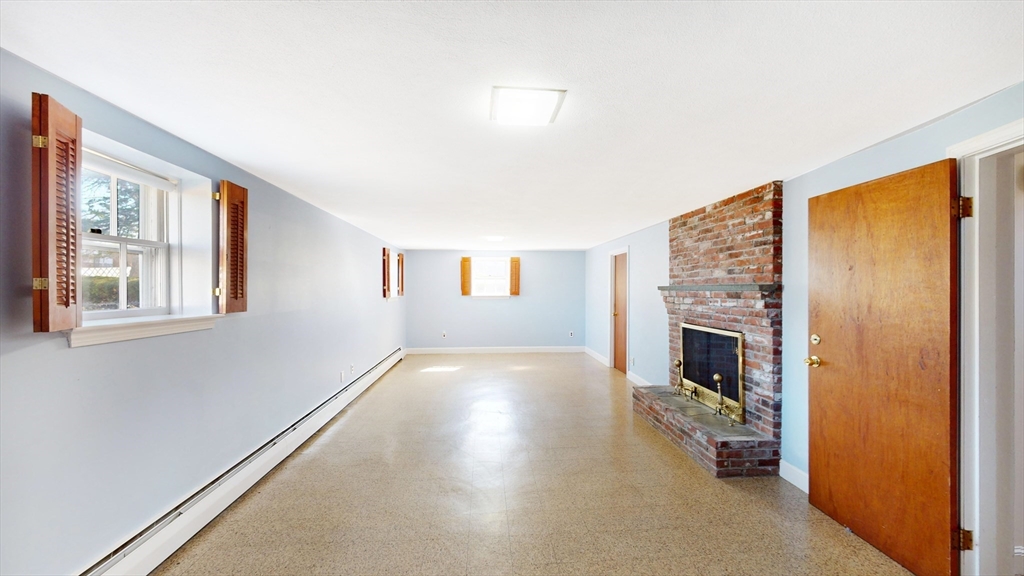 33 Gregory Road Wakefield, MA 01880 - Photo 14 of 19