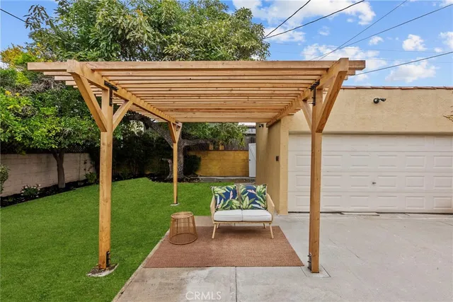 a view of outdoor space