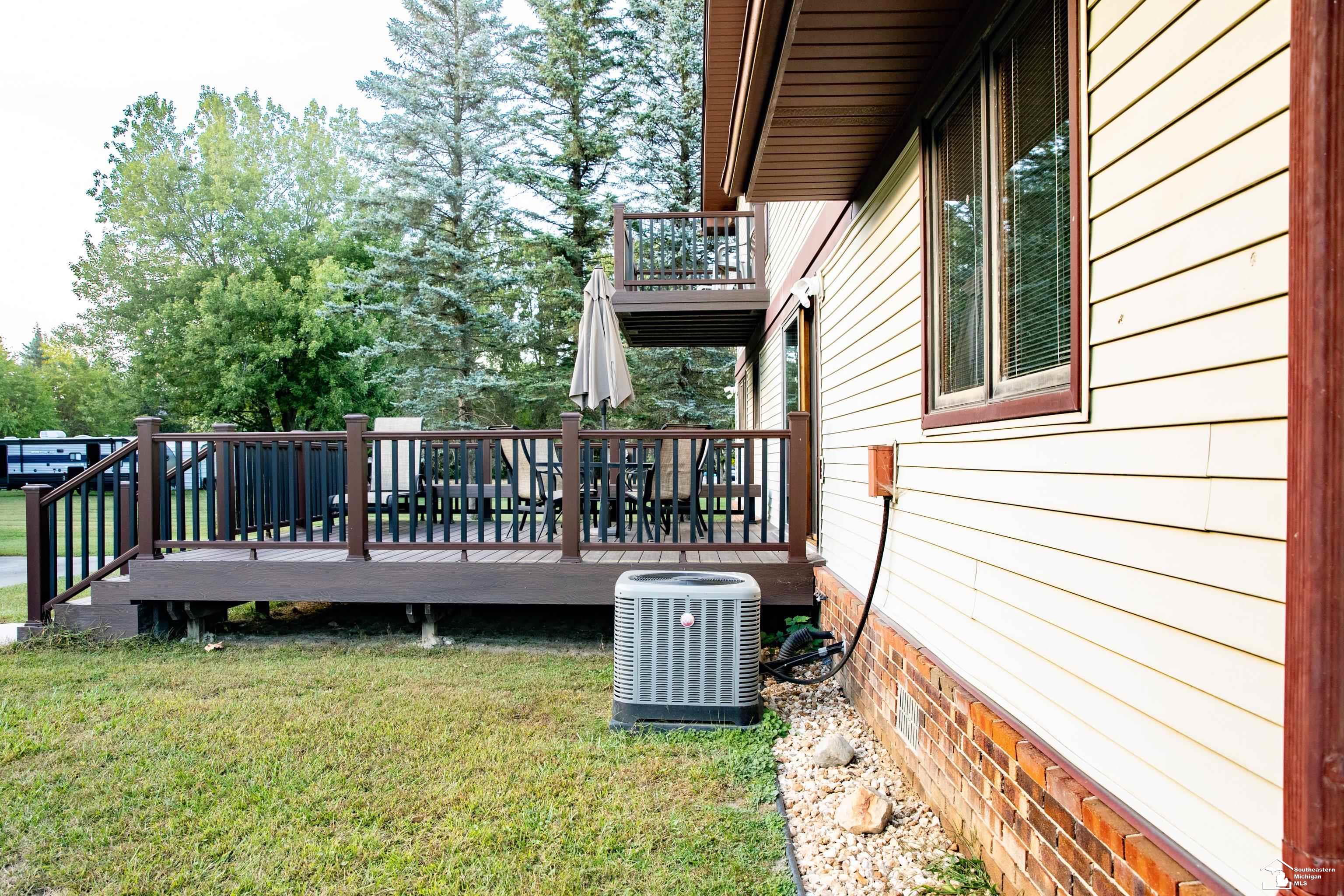 24576 Arsenal Road Flat Rock, MI 48134 - Photo 63 of 82 50200837-C4D4B503-4DE5-4EB2-9821-FE79C0EAA1C3.JPG