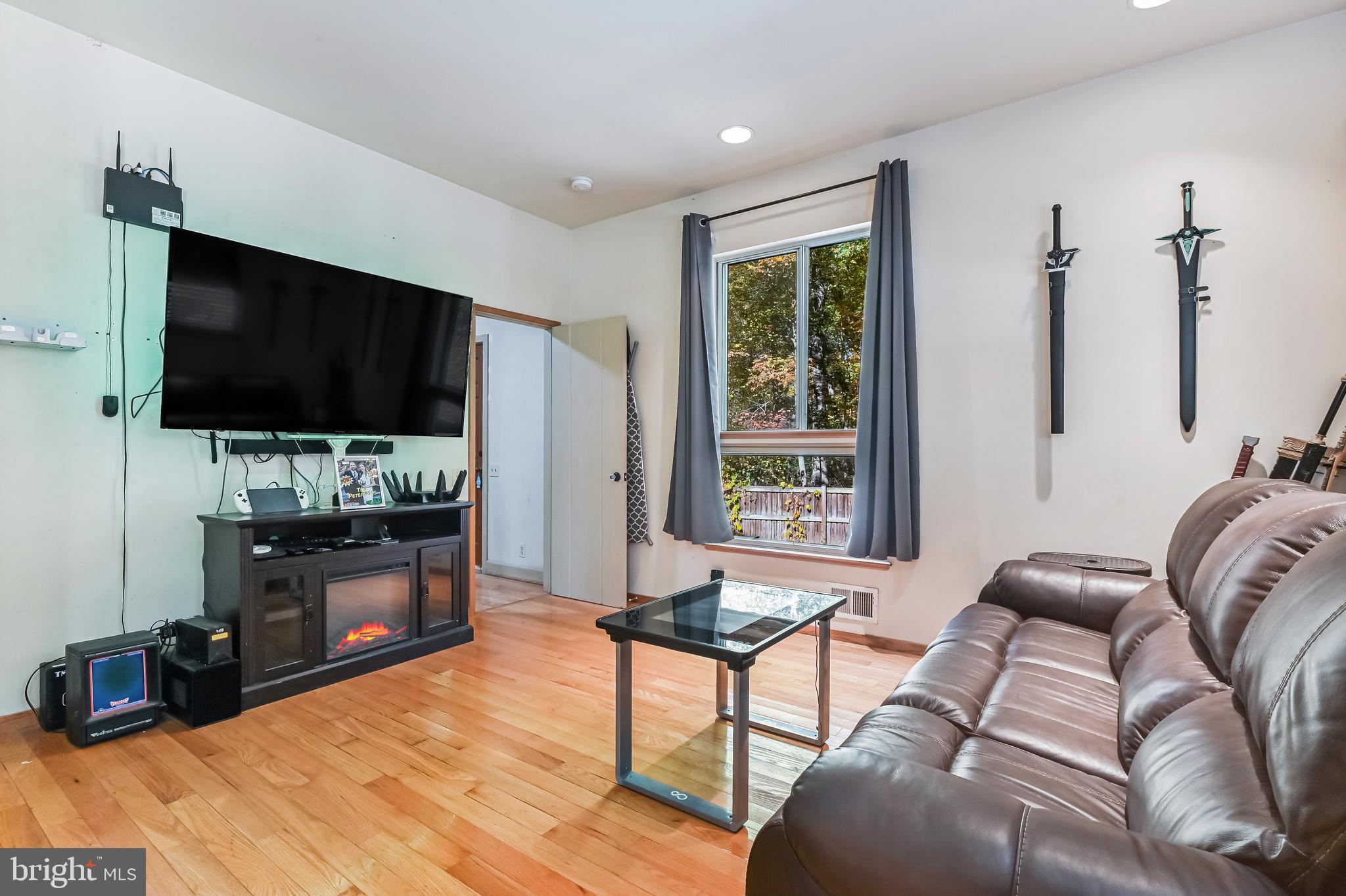 4921 Idlewilde Road Shady Side, MD 20764 - Photo 28 of 58 Main Level Family TV/Media Room