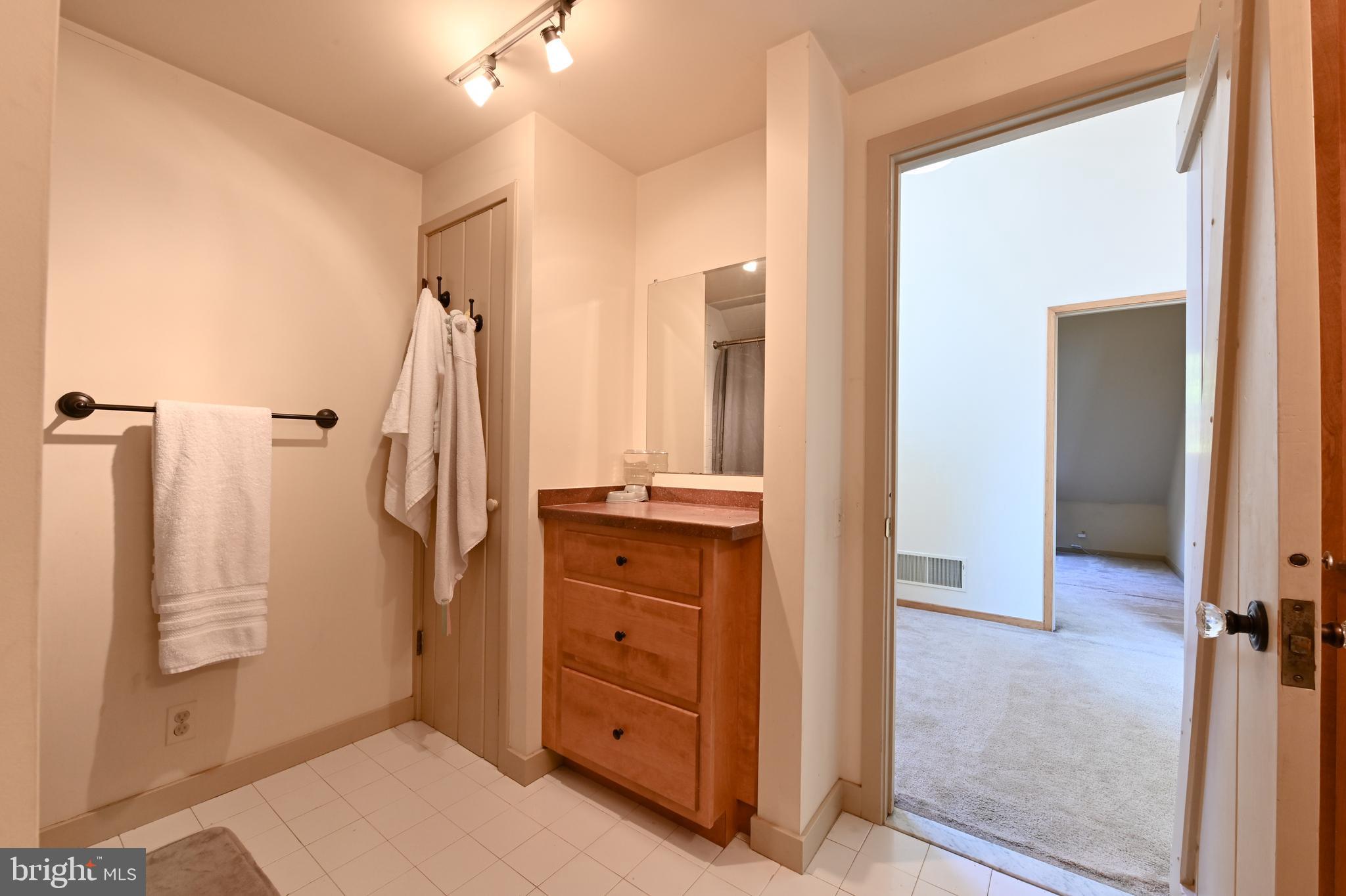 4921 Idlewilde Road Shady Side, MD 20764 - Photo 39 of 58 Main Level Full Bath