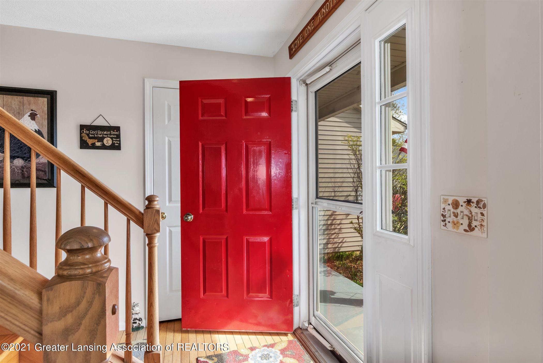 1337 North Ainger Road Charlotte, MI 48813 - Photo 4 of 60 06-1337 N Ainger Rd-Windowstill-Real-Est