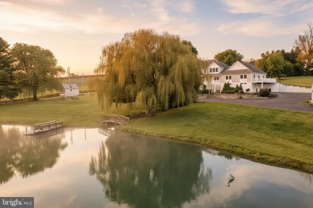 a view of a lake with houses