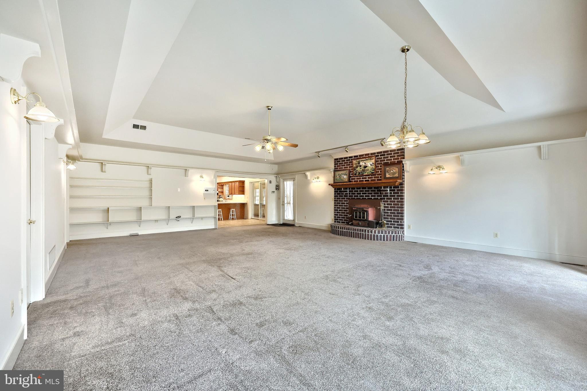 61 West McKinley Road Delta, PA 17314 - Photo 38 of 94 Family room off of kitchen