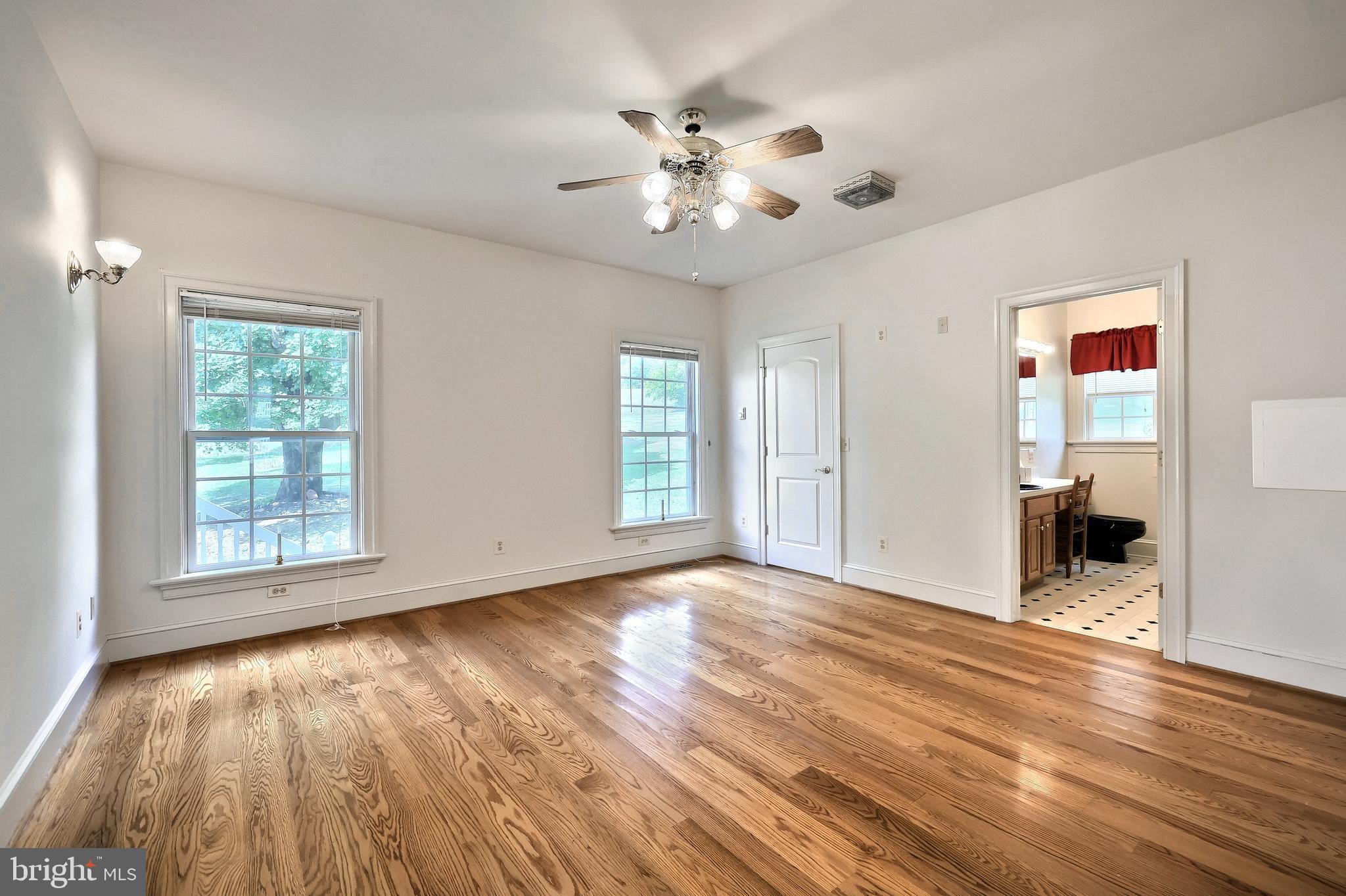 61 West McKinley Road Delta, PA 17314 - Photo 46 of 94 Main floor primary bedroom