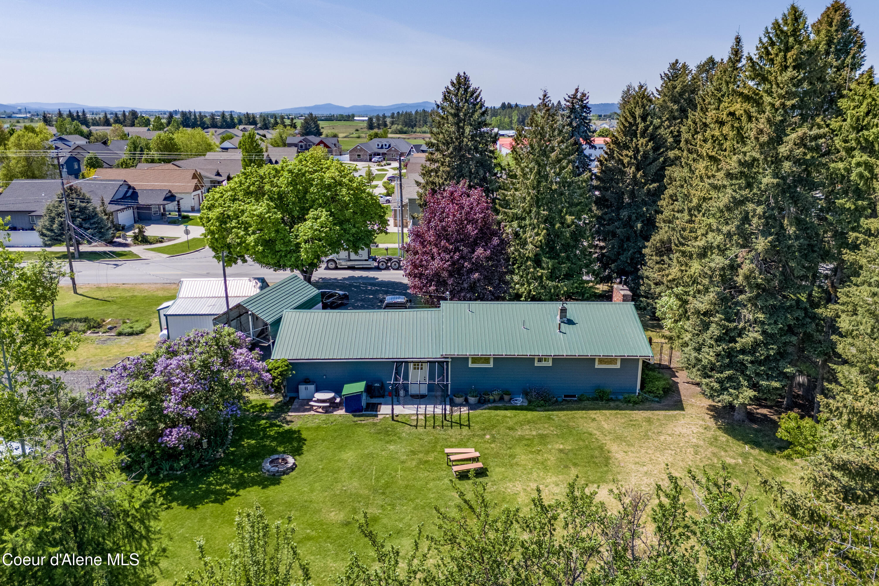 9490 North Atlas Road Hayden, ID 83835 - Photo 4 of 31 Spacious Yard with Privacy