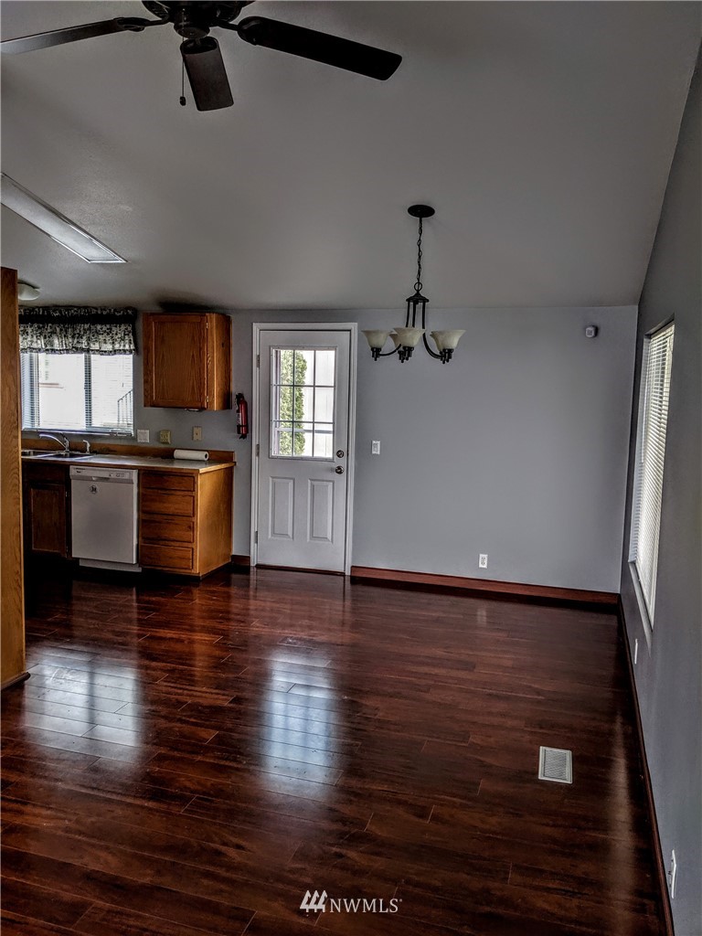 1637 Meadow Ridge Drive, Unit 23 Wenatchee, WA 98801 - Photo 6 of 18 Gallery Image 6
