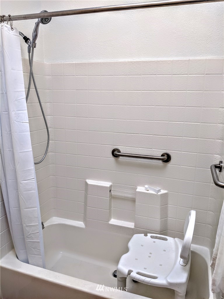 1637 Meadow Ridge Drive, Unit 23 Wenatchee, WA 98801 - Photo 9 of 18 Gallery Image 9