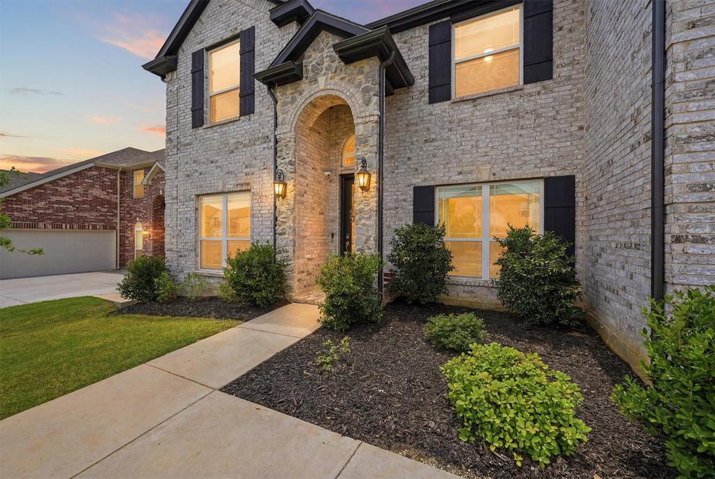 809 Violet Way Celina, TX 75009 - Photo 4 of 38