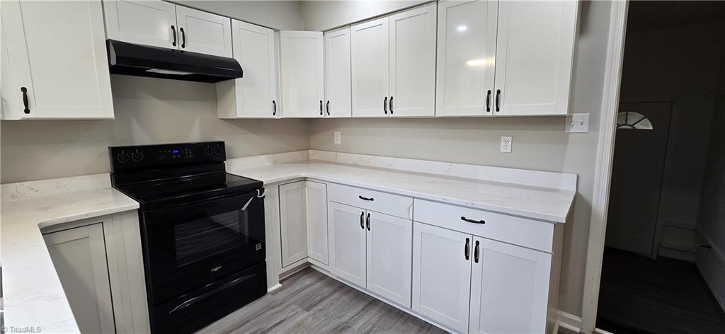 1746 Stoneybrook Drive High Point, NC 27265 - Photo 17 of 45