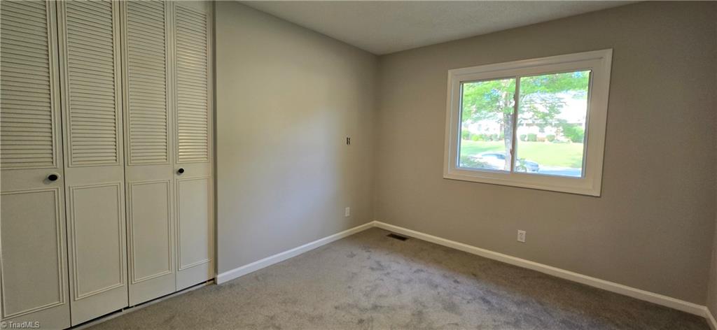 1746 Stoneybrook Drive High Point, NC 27265 - Photo 23 of 45