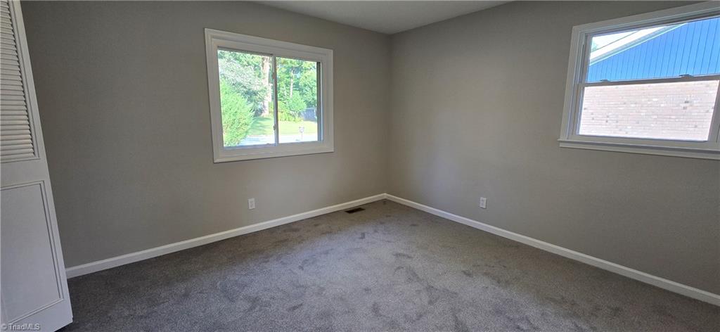 1746 Stoneybrook Drive High Point, NC 27265 - Photo 30 of 45