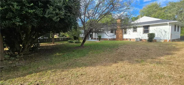 $285,000 | 1746 Stoneybrook Drive, High Point, NC 27265